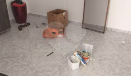 Apartamento com 2 quartos à venda na Caminho Quatro, 204, Jardim Maria de Lourdes, Guarulhos, 50 m2 por R$ 90.000