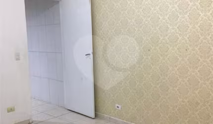 Casa com 1 quarto à venda na Rua França, 318, Taboão, Diadema, 201 m2 por R$ 580.000