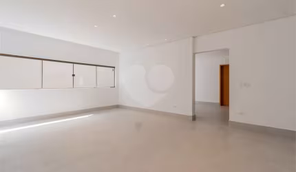 Casa com 4 quartos à venda na Rua Malvinas, 501, Jardim Guedala, São Paulo, 378 m2 por R$ 4.777.000