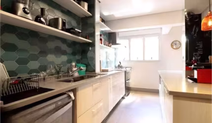 Apartamento com 4 quartos à venda na Rua Inhatium, 245, Alto de Pinheiros, São Paulo, 270 m2 por R$ 3.600.000