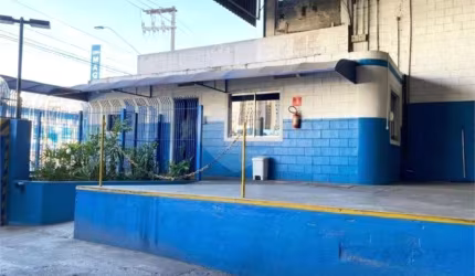Barracão / Galpão / Depósito para alugar na Avenida Fábio Eduardo Ramos Esquivel, 2599, Canhema, Diadema, 7900 m2 por R$ 150.000
