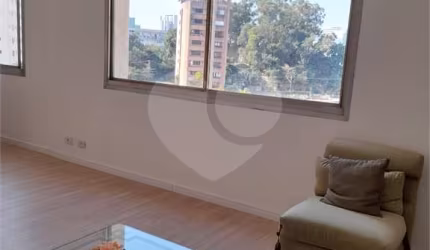 Apartamento com 3 quartos à venda na Rua Mattia Filizzola, 111, Real Parque, São Paulo, 180 m2 por R$ 720.000