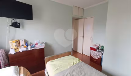 Apartamento com 3 quartos à venda na Rua Teodureto Souto, 922, Cambuci, São Paulo, 102 m2 por R$ 590.000