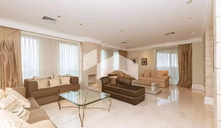 APARTAMENTO EM LOCALIZAÇÃO COBIÇADA