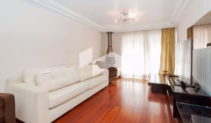 Apartamento com 167 m², 3 quartos sendo 3 suítes para alugar no bairro Água Verde.