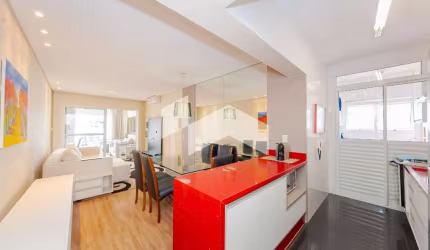Apartamento com 70 m², 2 quartos sendo 1 suíte para alugar no bairro Centro.
