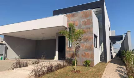 Casa a venda em Condomínio Fechado - Piratininga - SP