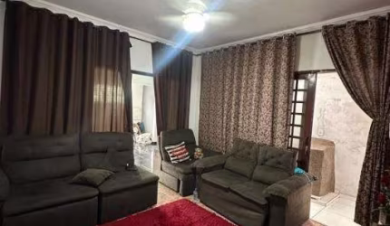 CASA A VENDA EM PIRATINIGA ,450 MIL