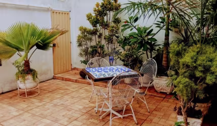 Casa com 2 quartos à venda na Rua Radeck Muzzi, --, Santa Amélia, Belo Horizonte por R$ 595.000