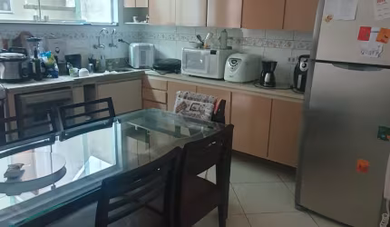 Lindo sobrado porteira fechada  com 03 vagas