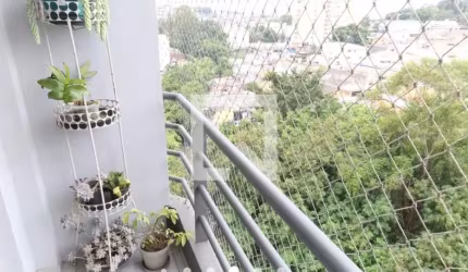 Apartamento com 02 dormitórios no Macedo