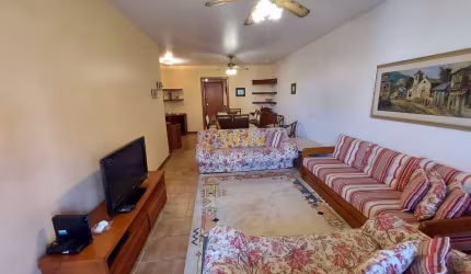 Apto 150mts praia Enseada, 4 dorms., lazer