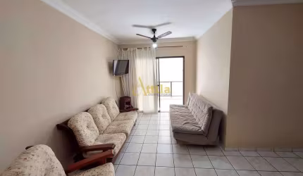 Apto 250mts praia Enseada, 2 dorms., sacada, 1 vaga