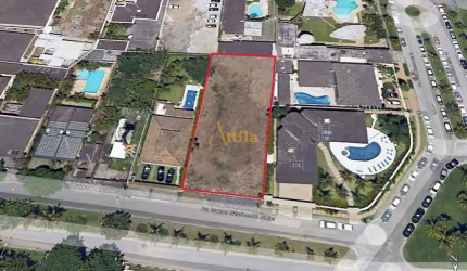 Terreno 1055m² total, 100mts praia da Enseada