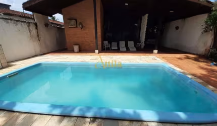 Casa térrea 200mts praia, 4 dorms., + edícula, piscina
