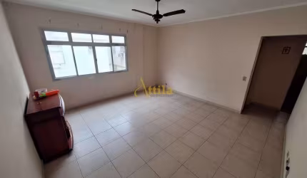 Apto 3 dorms., elevador, 1 vaga de garagem, (lado praia).