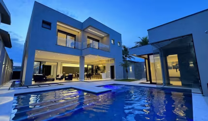 Casa Nova, 5 suítes, lazer, Jardim Acapulco