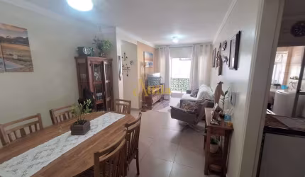 Apto reformado, baixa manutenção mensal, 2 dorms., 1 vaga