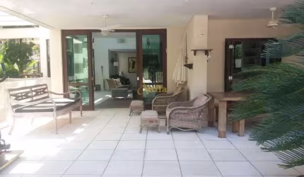 Casa de alto padrão com 4 suítes - Módulo 5