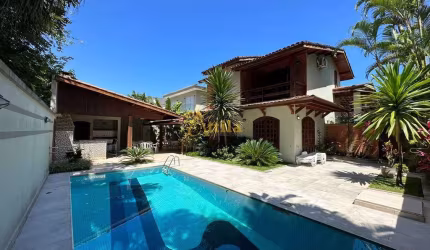Casa de alto padrão com 4 suítes - Módulo 5