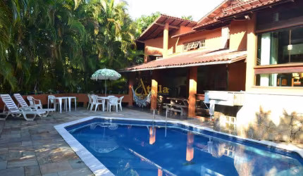 Casa de alto padrão com 5 suítes - Módulo 26 - Riviera