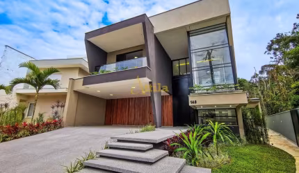 Casa de alto padrão com 5 suítes - Módulo 26 - Riviera