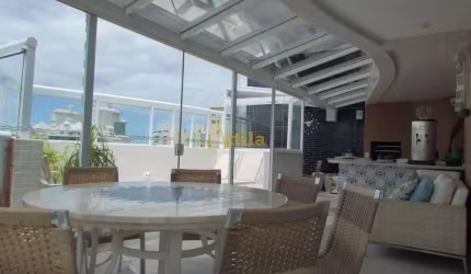 Cobertura com vista parcial para o mar e 4 dorms., - Módulo 7