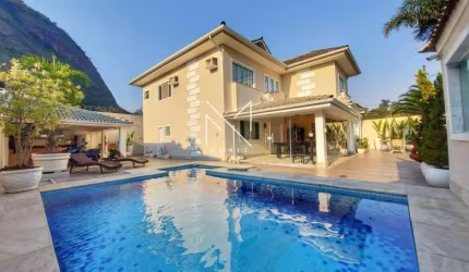 Casa em Vargem Pequena, 5 Quartos Suítes, 500 m², Condomínio Pedra Mar