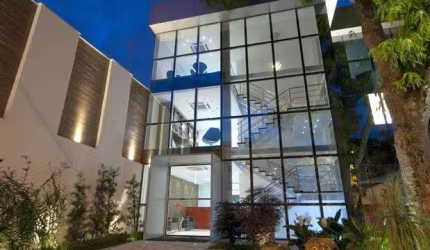 Prédio na Barra da Tijuca, 472 m2, 4 Vagas, 6 Banheiros, Av. Vitor Konder