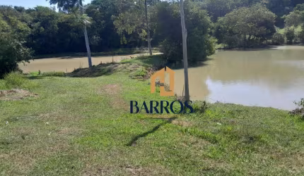 Chácara á venda, com 2 dormitórios contendo 146.500M2 Pau queimado-Piracicaba