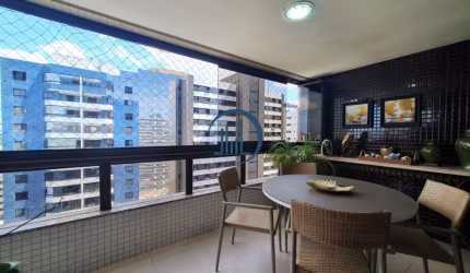 Venda de Apartamento no Itaigara com Vista Livre, Varanda Ampla e 2 Vagas