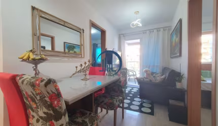 Apartamento à venda com 2 quartos a aproximadamente 150m da praia no Costa Azul