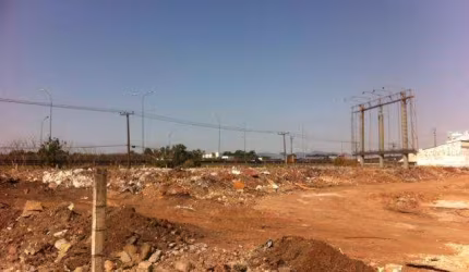 Área de frente para a BR 277
