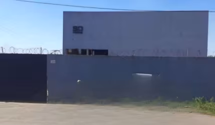 Excelente barracão na Fazenda Rio Grande