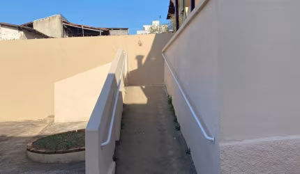 Casa  com 5 vagas de garagem - Pindorama