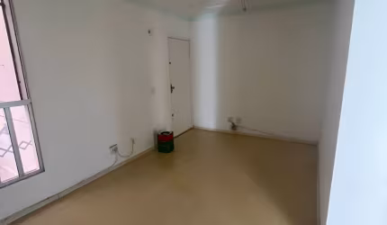 Apartamento de 2 quartos com área privativa.
