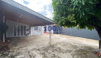 Casa com 2 quartos à venda na João de Arruda Bueno, 119, Vila Bertioga, Mogi Guaçu, 300 m2 por R$ 250.000