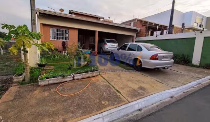 Casa em condomínio fechado com 4 quartos à venda na Rua Um, 200, Jardim Itapoan, Monte Mor, 250 m2 por R$ 670.000