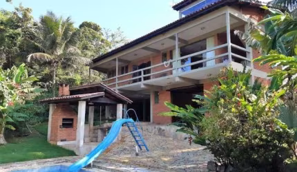 Ubatuba, Amplo sobrado no condomínio ponta das Toninhas