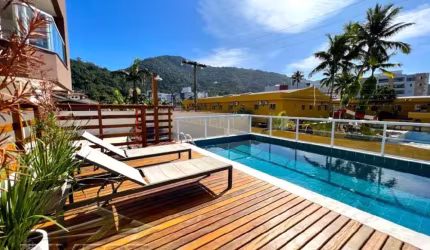 Ubatuba - Praia Toninhas, Linda Cobertura, com 03 suites e  vista para as montanhas.