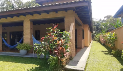 Ubatuba, Praia Dura- Belísima casa pé na areia em condomínio na Praia Dura!