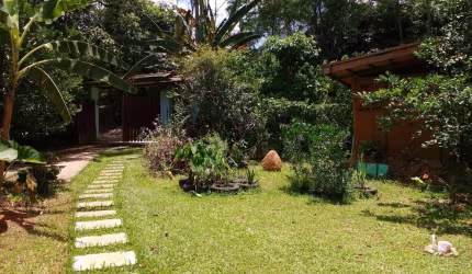 Ubatuba, Corcovado- Belíssima casa em meio a natureza, ótimo para fins comerciais!