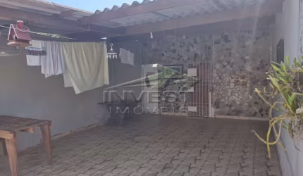 Ubatuba, Praia do Perequê Açu - Casa geminada a 300m do mar, com 02 Dormitórios sendo 01 suíte, A/T 131m2 e Construção 105m2