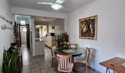 Ubatuba, Centro- Apartamento de 2 dormitórios, sendo 1 suíte, na região central!