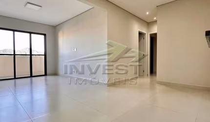 Ubatuba, Centro - Amplo apto de 02 dormitórios ( 01 suíte), área de lazer com piscina.