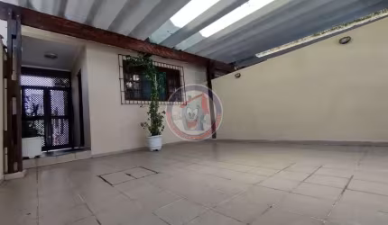 Sobrado com 2 quartos, Agenor de Campos, Mongaguá - R$ 390 mil, Cod: 15944-4