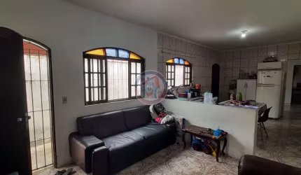 Casa com 3 dorms, Parque Verde Mar, Mongaguá - R$ 265 mil, Cod: 685-13