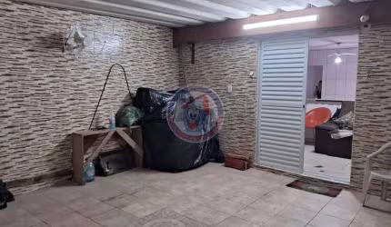 Casa com 2 dorms, Vila Vera Cruz, Mongaguá - R$ 300 mil, Cod: 3727-0