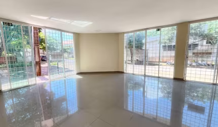 Sala para alugar no condomínio Condominio Residencial E Comercial  Solar Da Rosa no bairro Zona 06