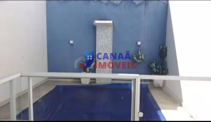 Casa em condomínio fechado com 3 quartos à venda no Jardim Holanda, Uberlândia , 180 m2 por R$ 810.000